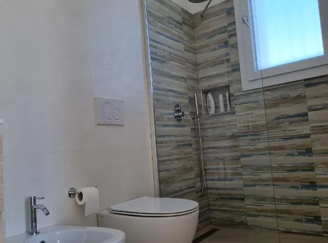 La Stanza Di Alice Affittacamere 3*